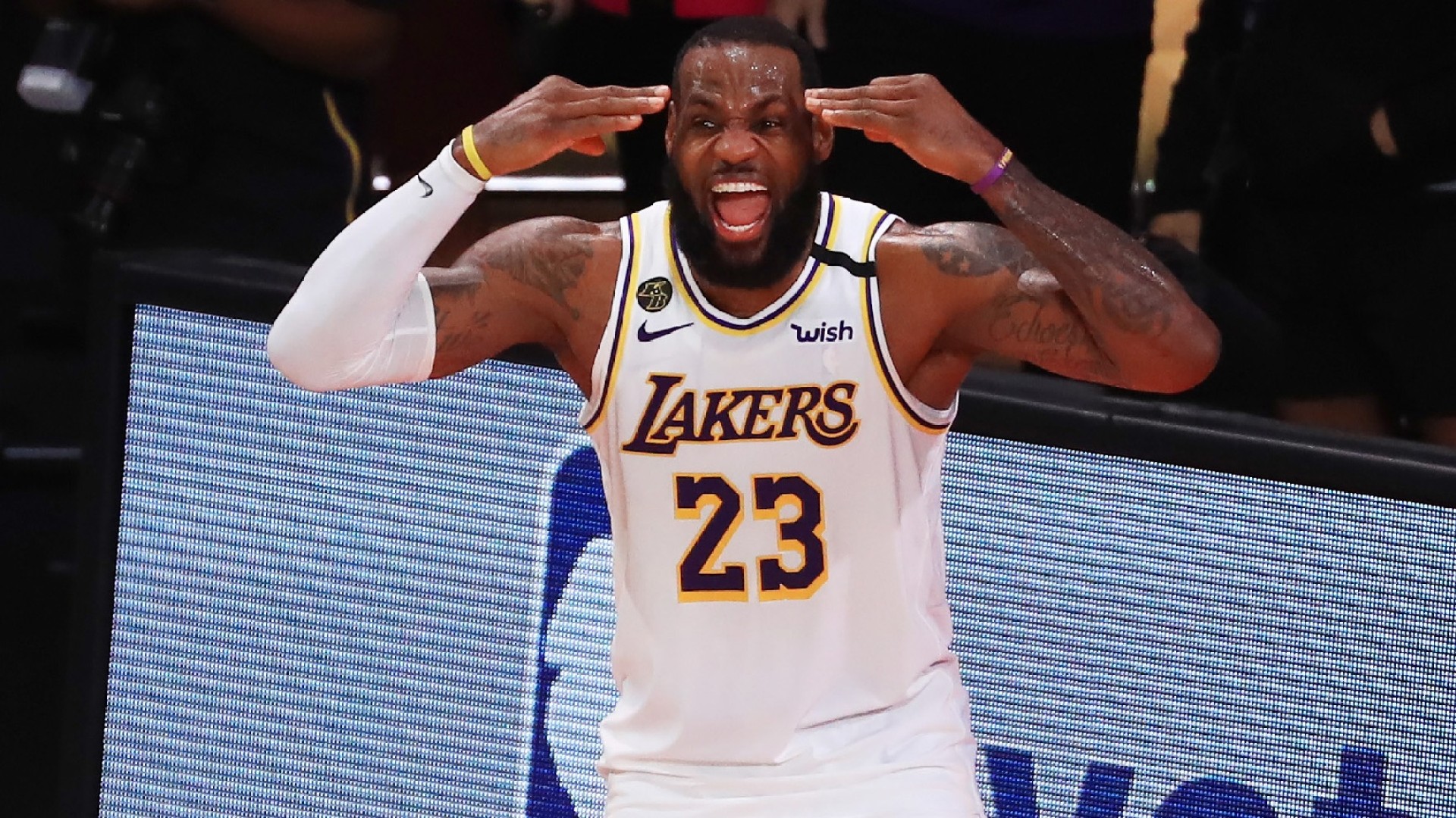 Arrests Coronavirus Warnings Follow Lakers Fans Celebration In Los Angeles