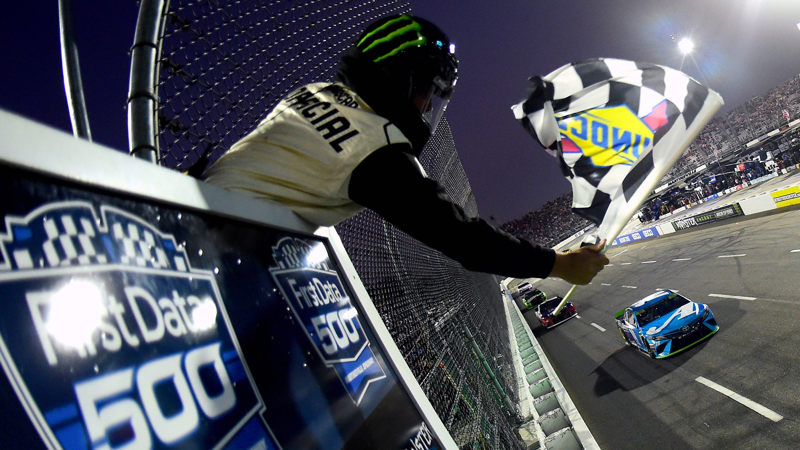Ryan Here S Why Martin Truex Jr S Title Hopes Just Got Doubly Dangerous Nascar Talk Nbc Sports