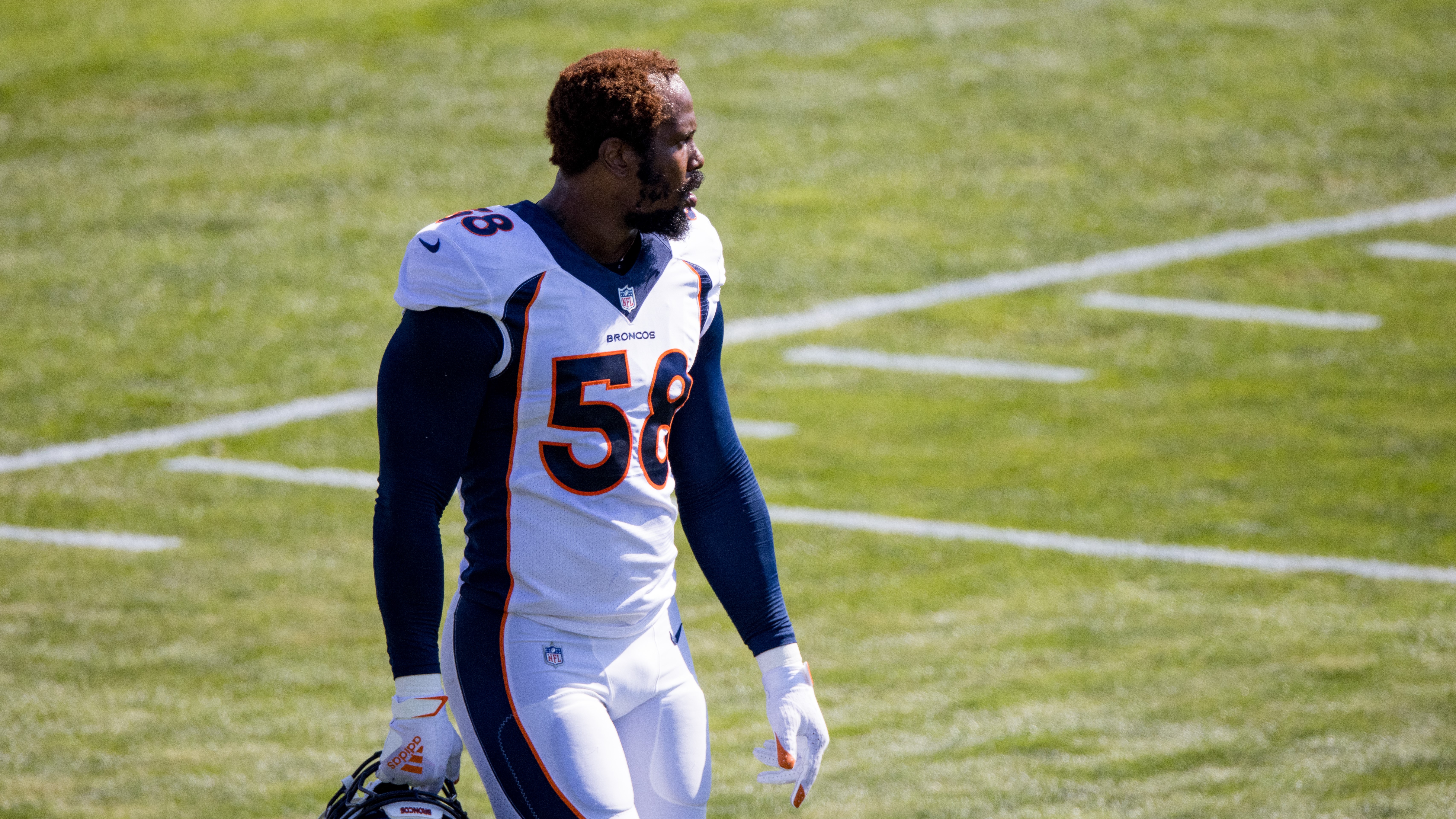 Season Ending Injury Raises Real Questions About Von Miller S Future In Denver