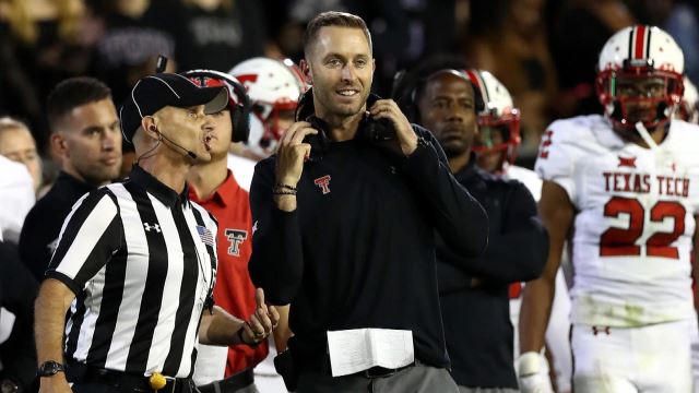 kliff kingsbury jersey