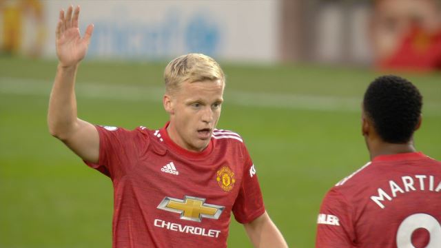 Donny Van De Beek Scores In Man United Debut For Lifeline V Crystal Palace Nbc Sports